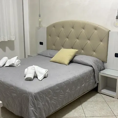 Alojamento de Acomodação e Pequeno-almoço Il Gabbiano 3*