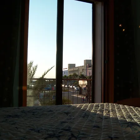 فندق مبيت وإفطار Il Gabbiano بورتو سيساريو