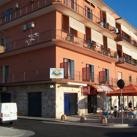 Alojamento de Acomodação e Pequeno-almoço Il Gabbiano Porto Cesareo